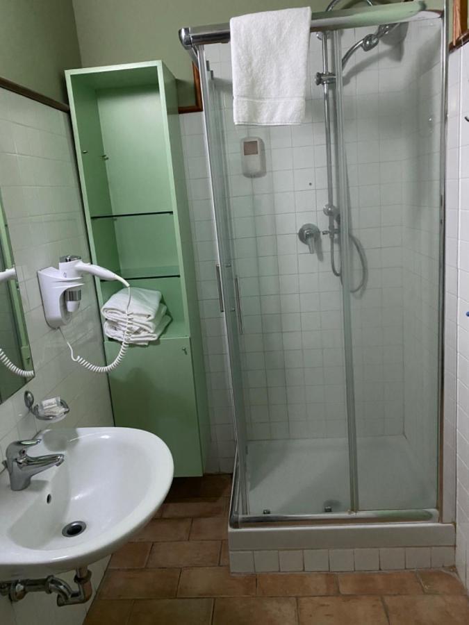 Locanda Del Tavolo Matto بوتنزا بيسينا المظهر الخارجي الصورة