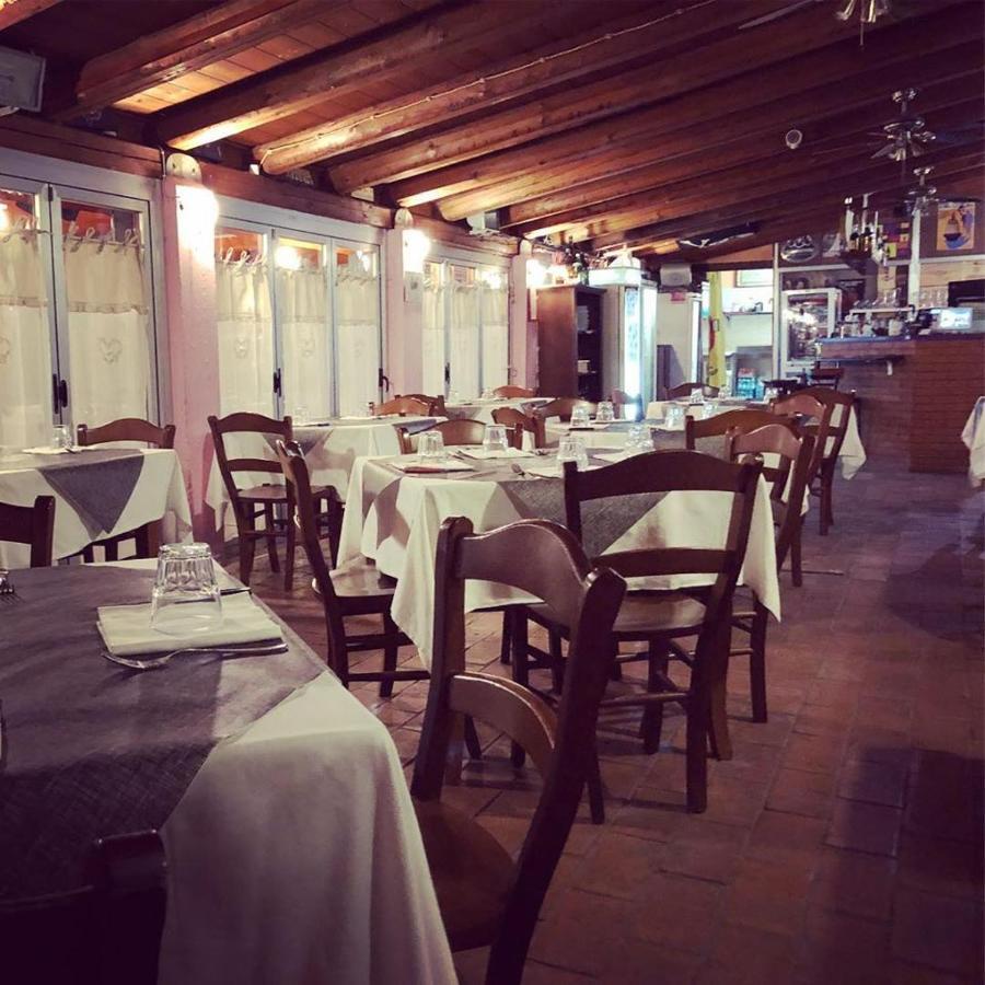 Locanda Del Tavolo Matto بوتنزا بيسينا المظهر الخارجي الصورة
