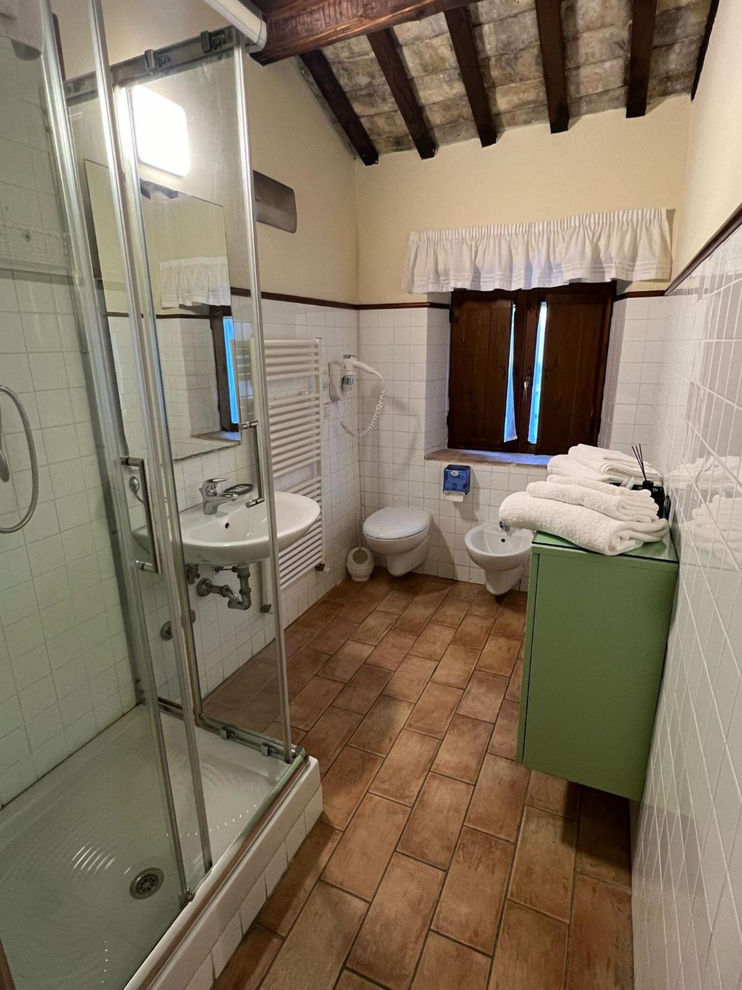 Locanda Del Tavolo Matto بوتنزا بيسينا المظهر الخارجي الصورة